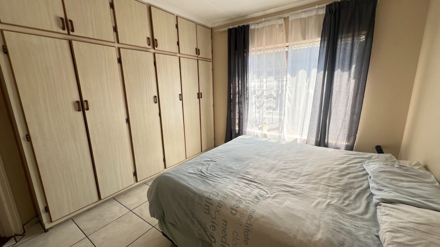 3 Bedroom Property for Sale in Langenhovenpark Free State